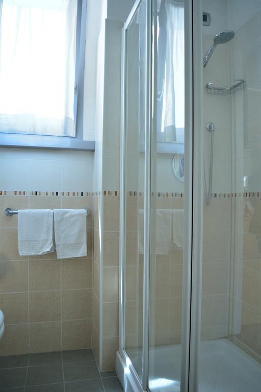 Double Room,267864173:JPEG