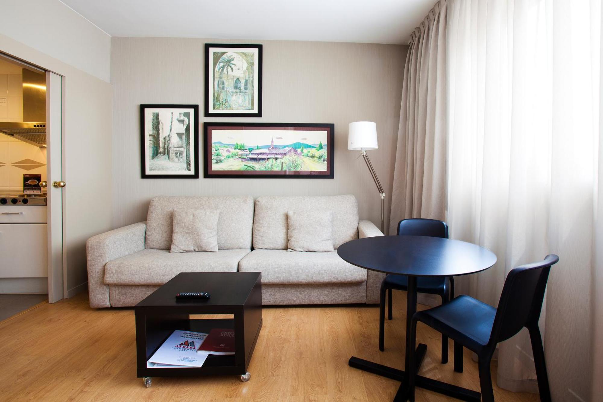 Premium Double or Twin Room,349676026:JPEG