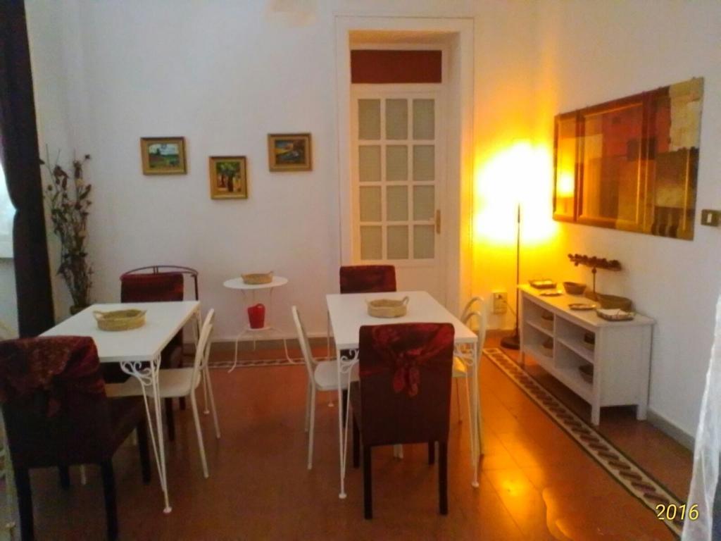 Two-Bedroom Suite with Private External Bathroom,319511001:JPEG