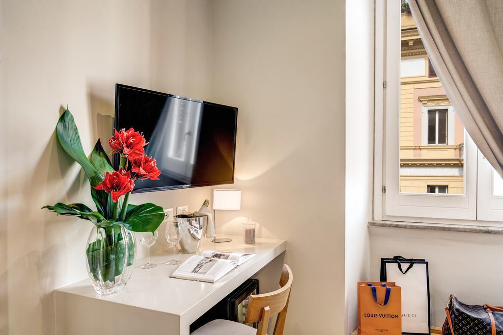 Standard Double Room,323795587:JPEG