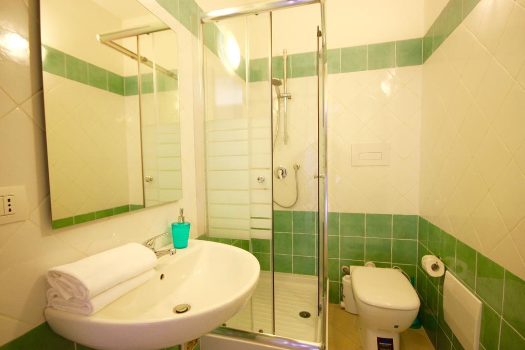 Double Room with Terrace or with Garden,328378351:JPEG