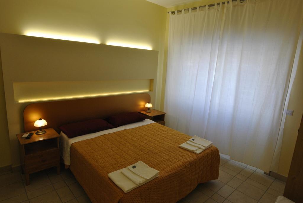 Double or Twin Room with Private Bathroom,329391607:JPEG
