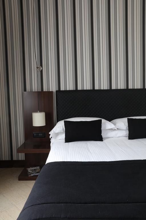 Deluxe Double Room,343876198:JPEG