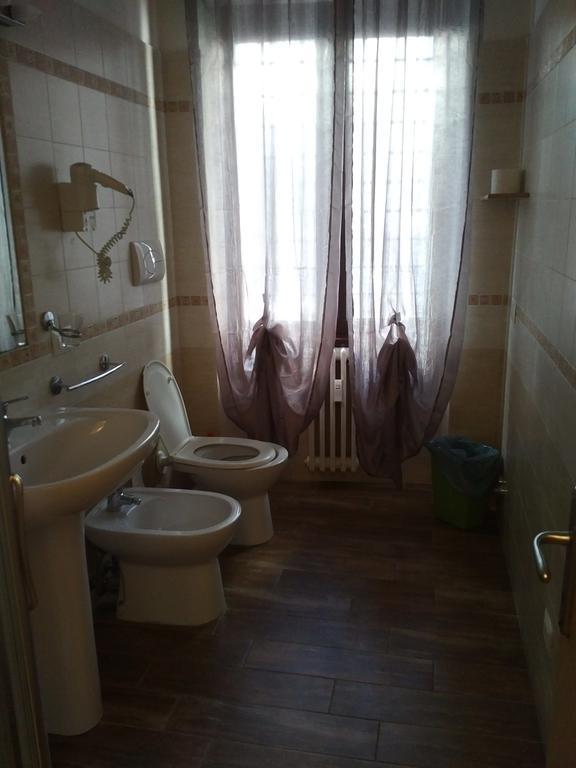 Family Room,345860029:JPEG