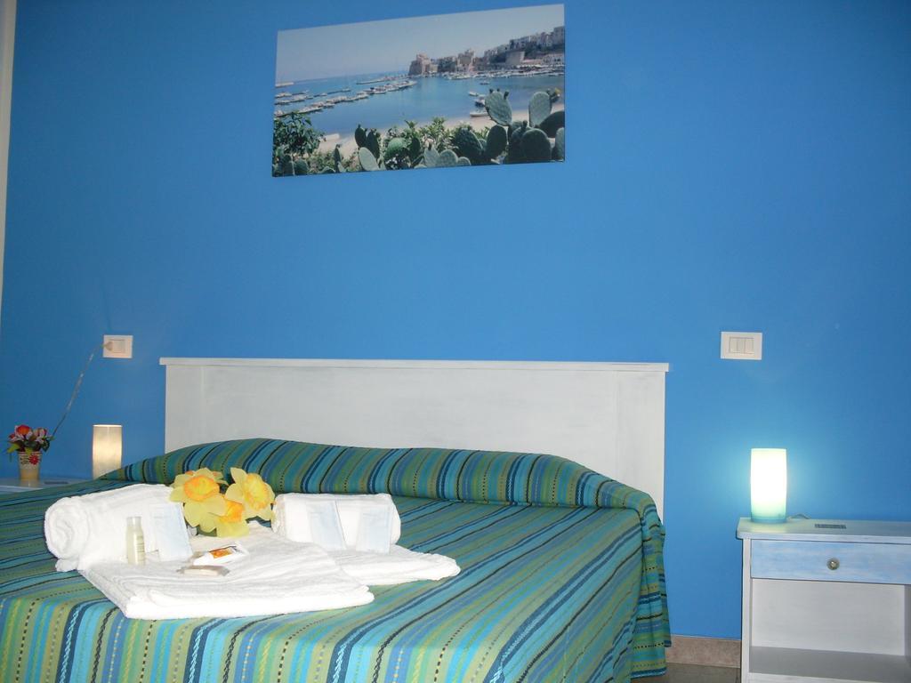 Double Room with Balcony,372007597:JPEG