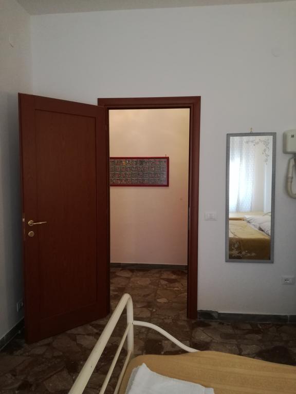 Basic Double Room,510095259:JPEG