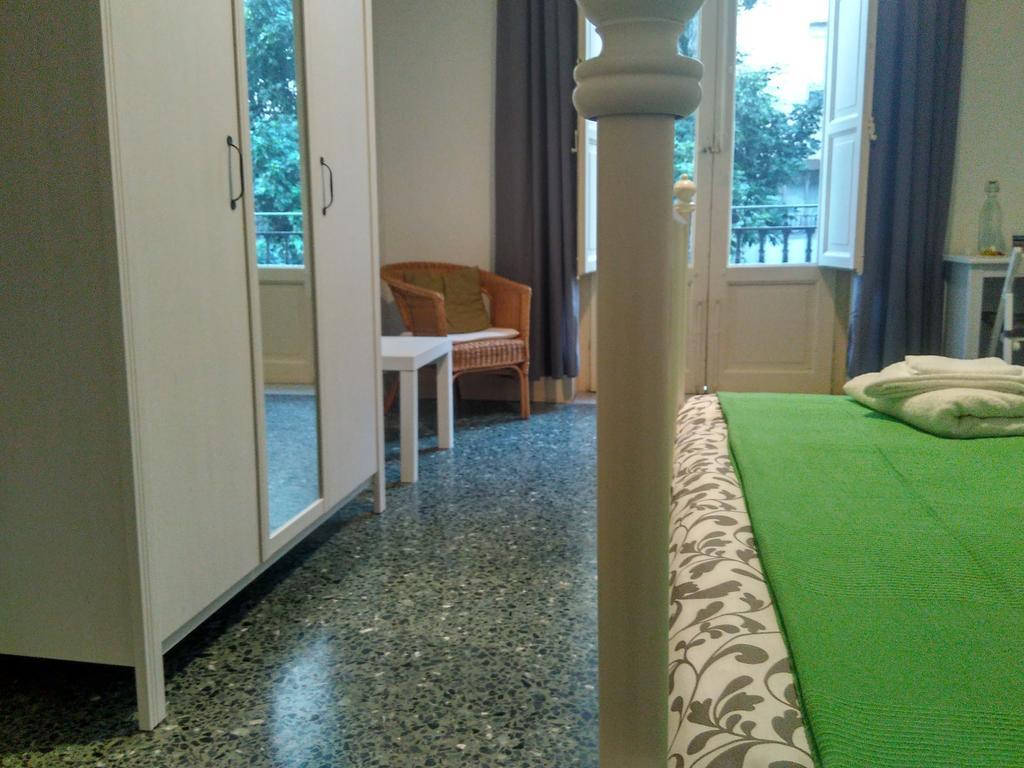 Camera Matrimoniale con Bagno in Comune