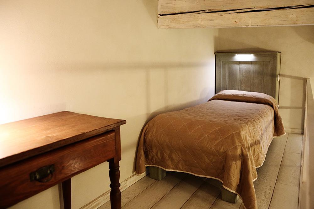 Double Room with Private Bathroom,402480645:JPEG