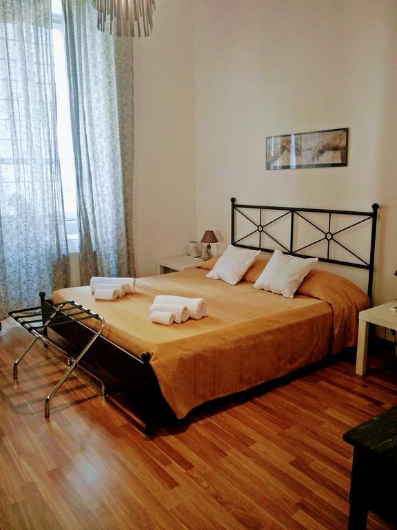 Deluxe Double Room (2 Adults + 1 Child),508658460:JPEG