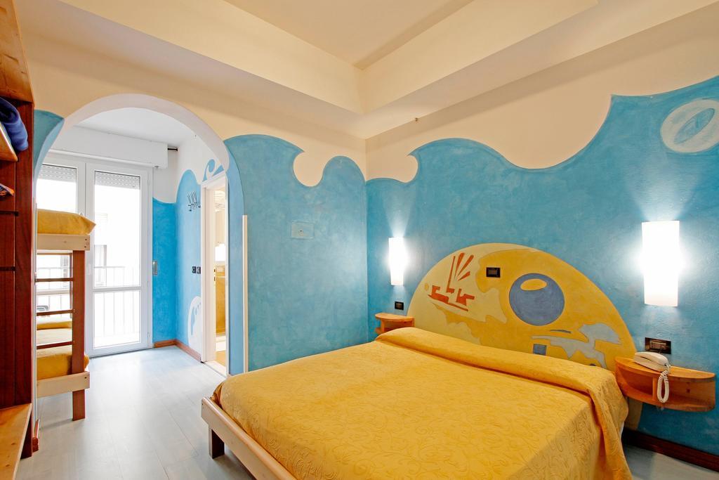 Superior Quadruple Room,1566937244:JPEG