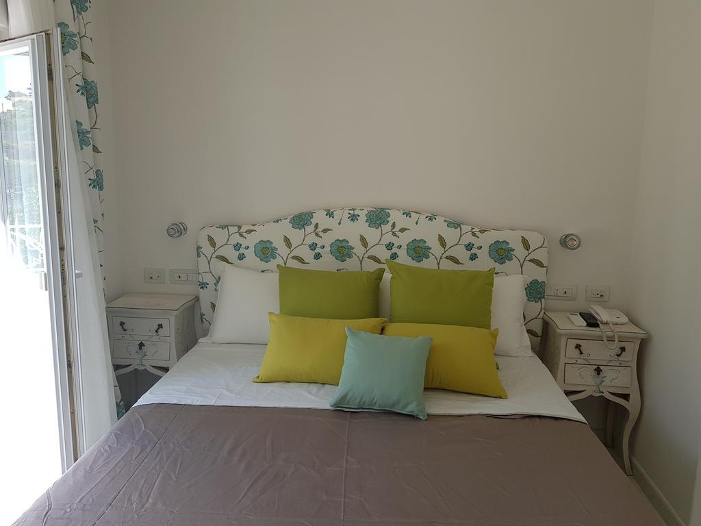 Superior Double or Twin Room Sea View