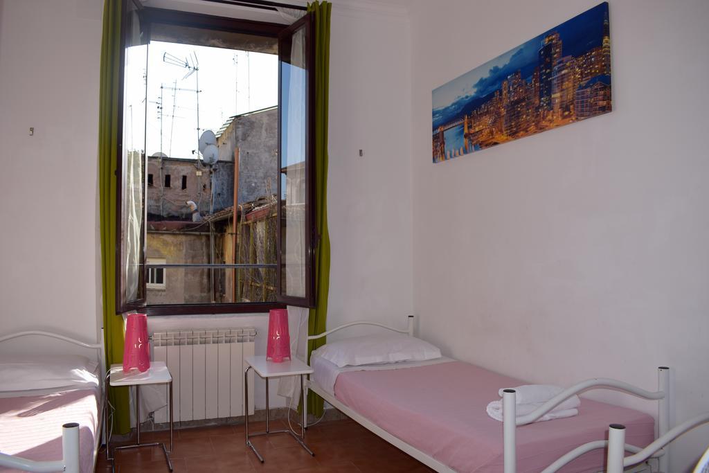 Letto a Castello in Dormitorio Femminile