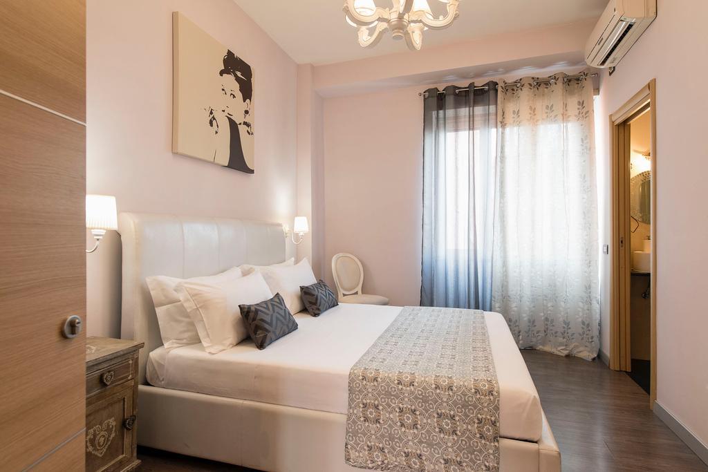Double Room,446114361:JPEG