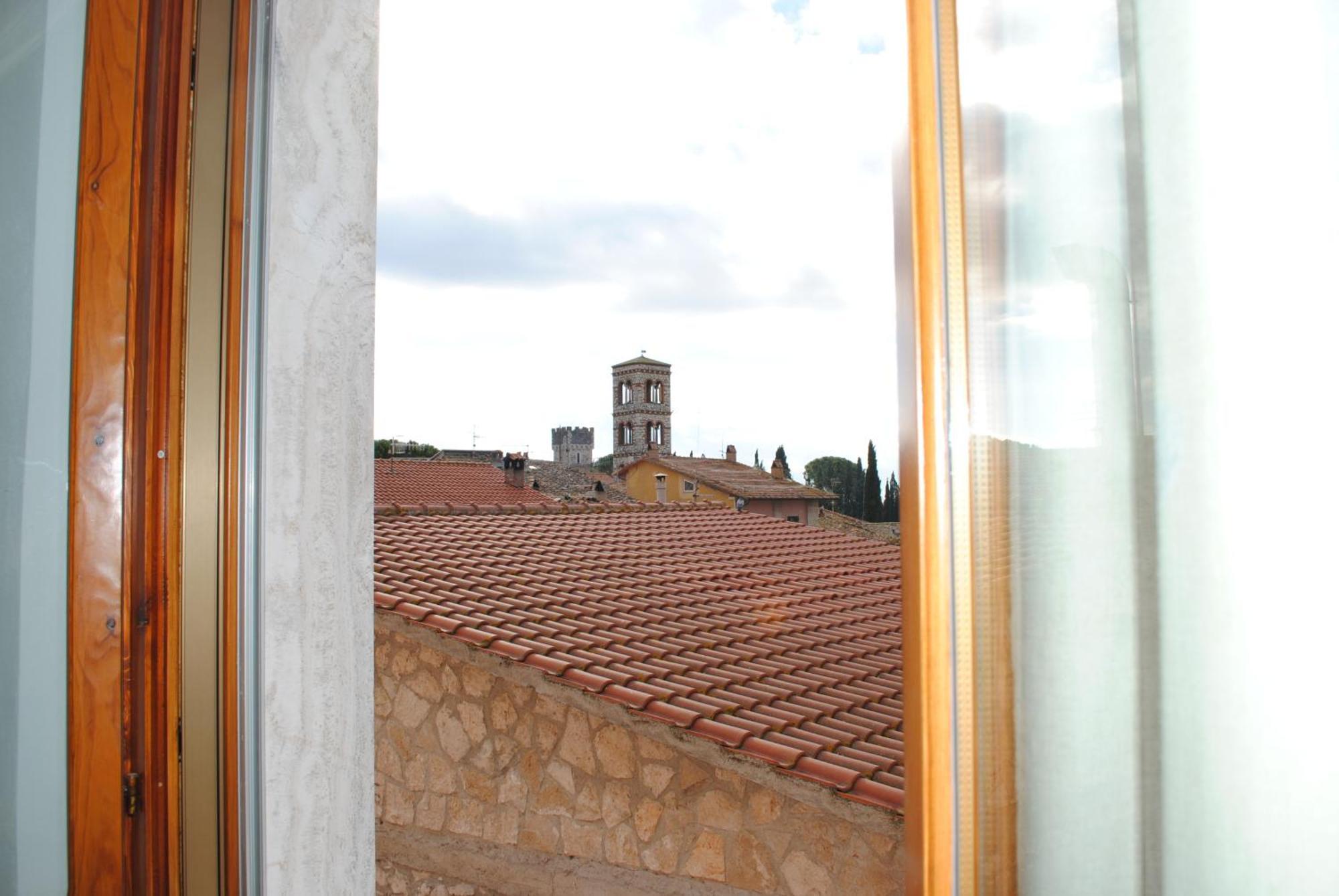 Appartamento con 2 Camere da Letto - 1°Piano