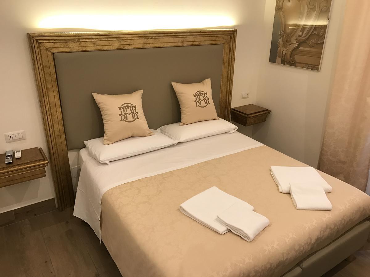 Deluxe Double or Twin Room,506772498:JPEG