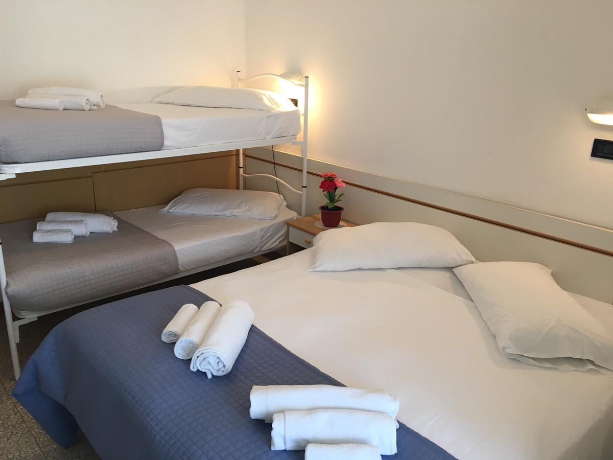 Quadruple Room,506770494:JPEG