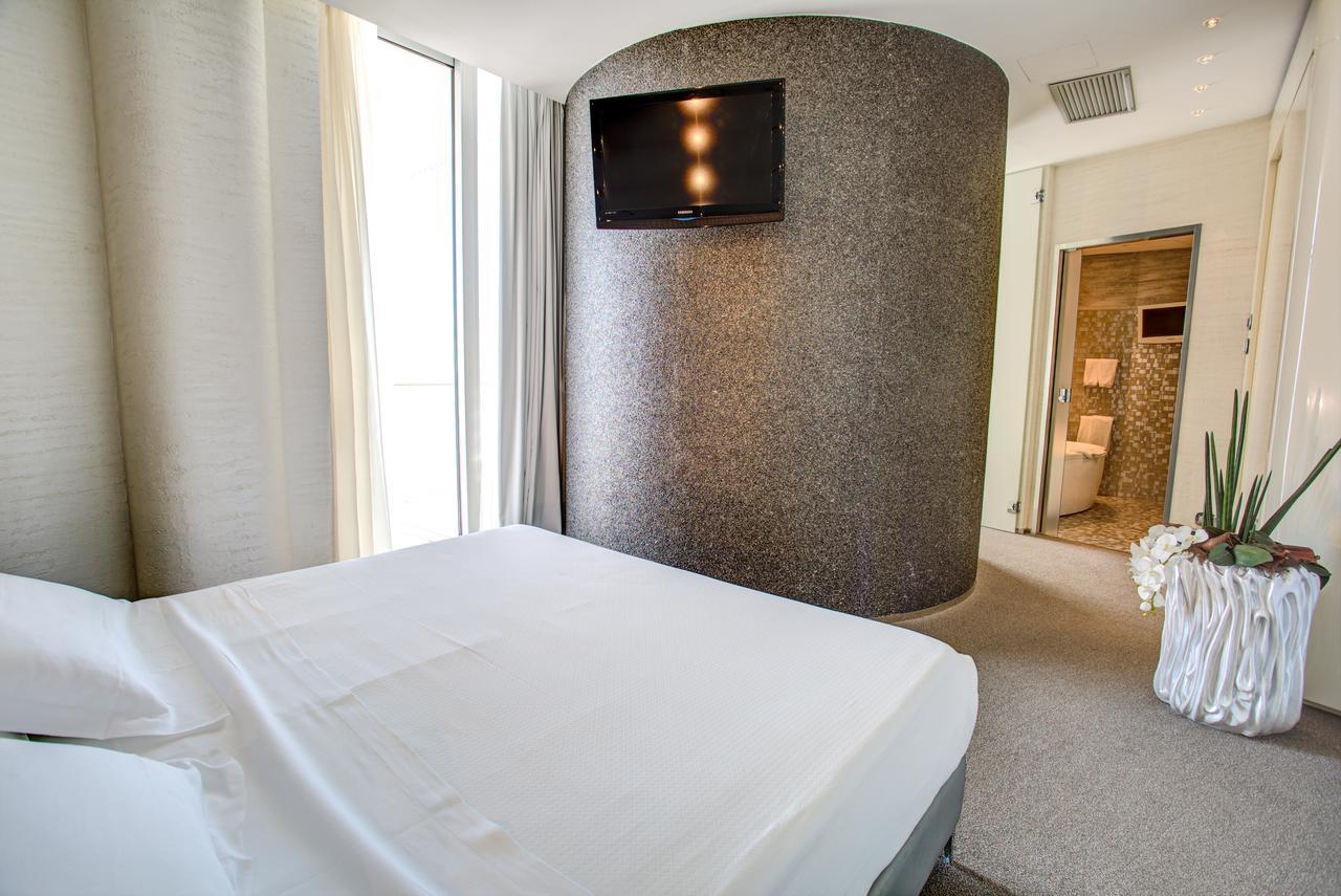 Suite Luxury su 2 Livelli con 2 Camere da Letto e Vista Mare