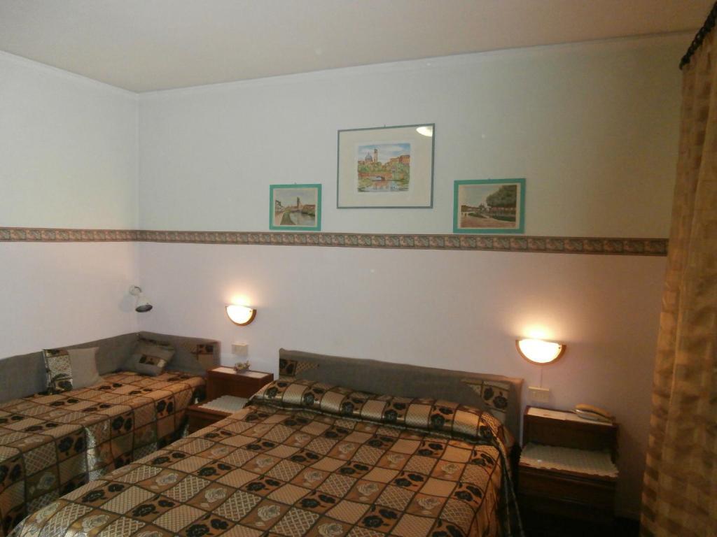 Triple Room with Shared Bathroom