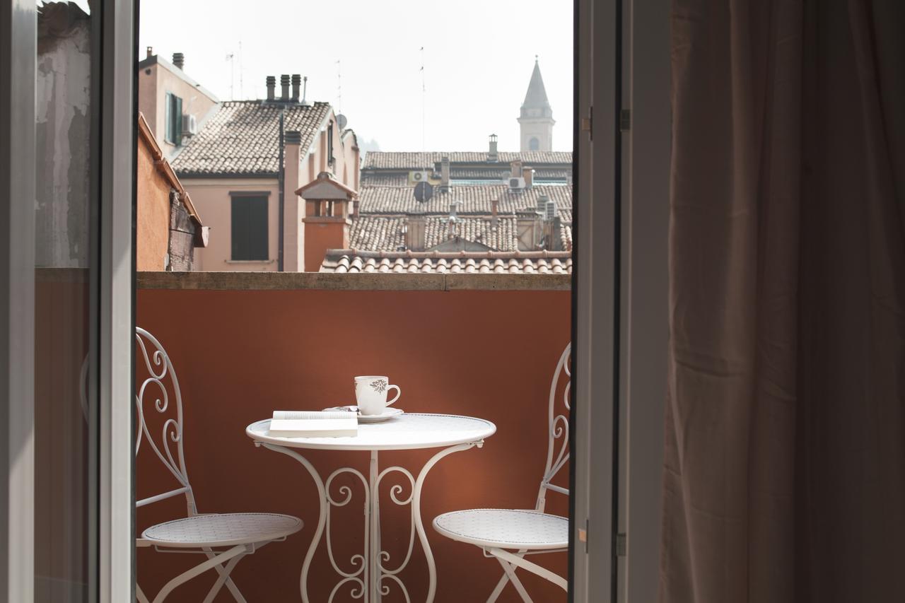 Camera Matrimoniale con Balcone