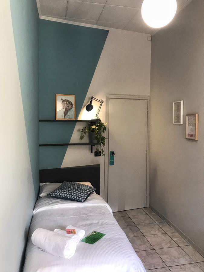 Camera Singola con Bagno Privato Esterno