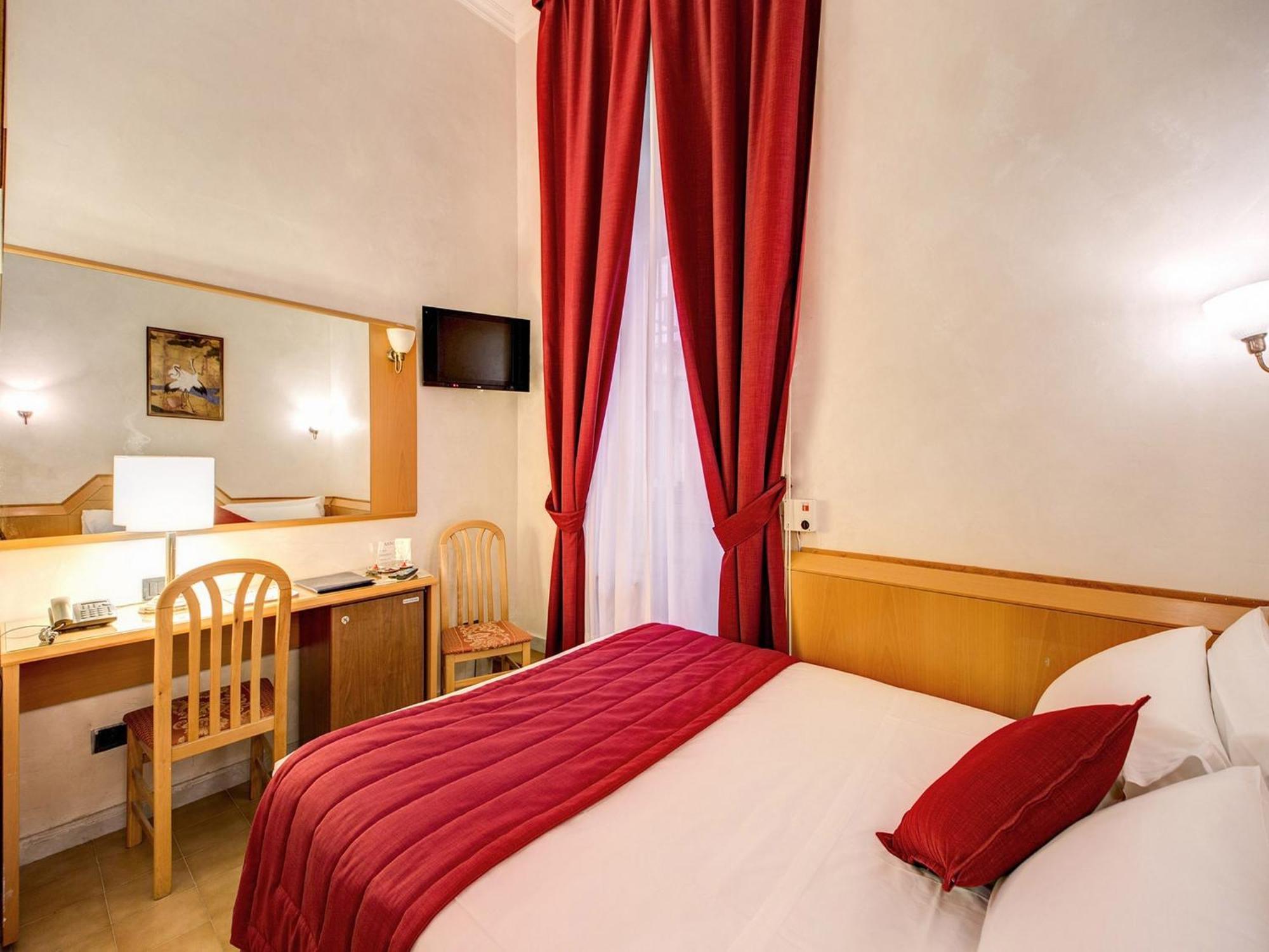 Economy Double or Twin Room,685593459:JPEG