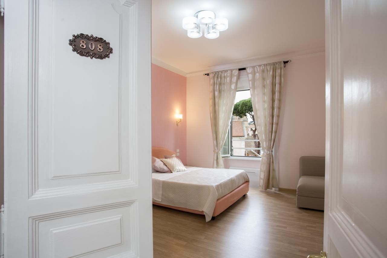 Suite,526649787:JPEG