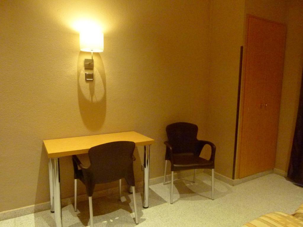 Camera Matrimoniale/Doppia con Letti Singoli con Bagno