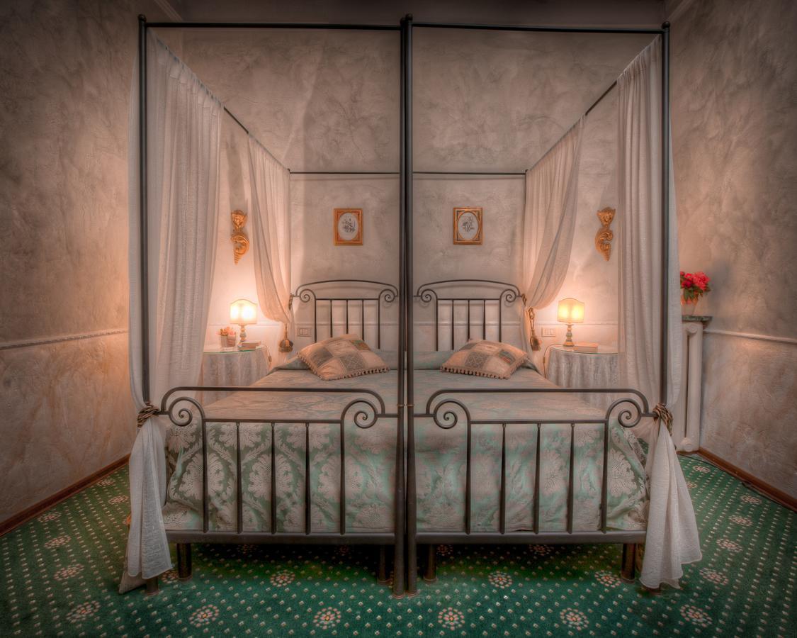 Camera Matrimoniale Superior