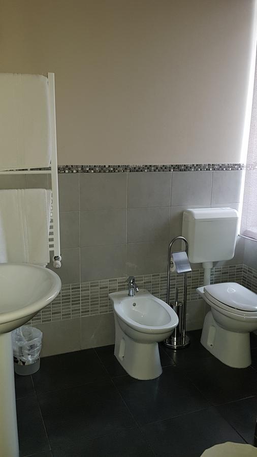 Triple Room,548585535:JPEG
