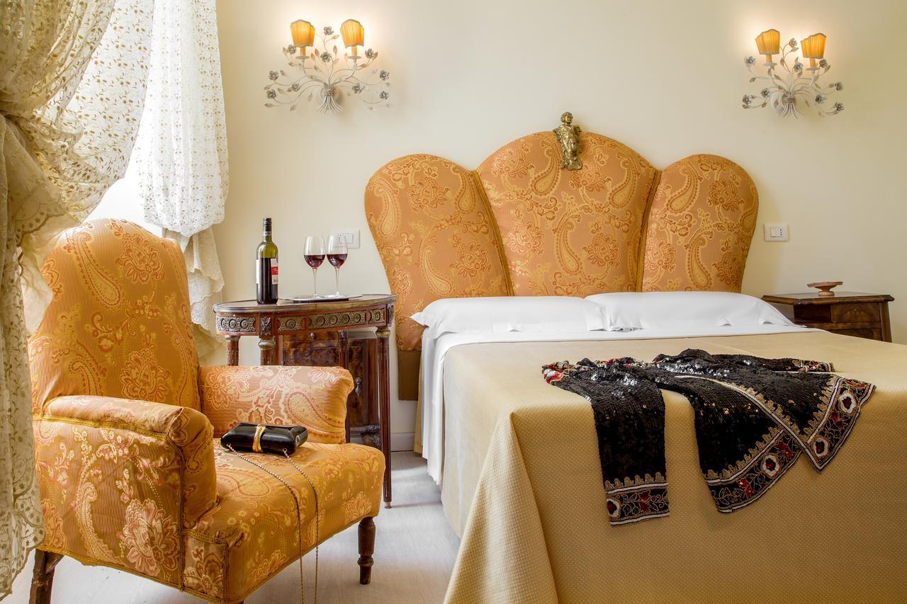 Deluxe Double Room with Shower,551855562:JPEG