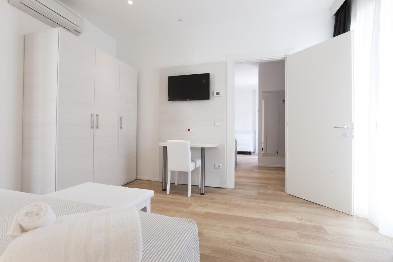 One-Bedroom Apartment,566943096:JPEG