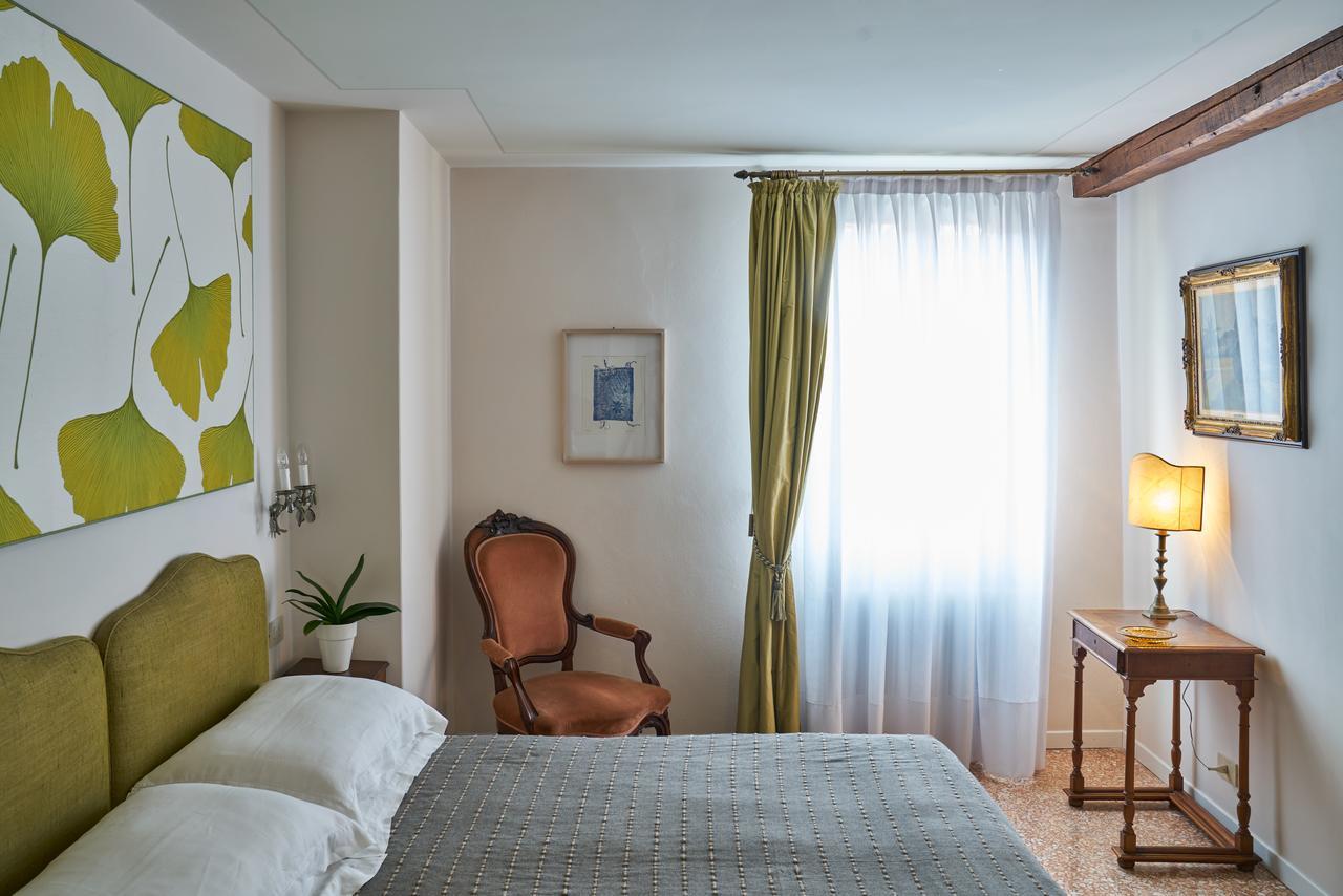 Deluxe Double or Twin Room,1459885819:JPEG