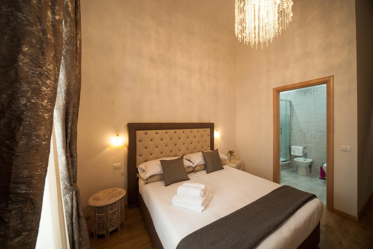 Double Room with Private Bathroom,596573241:JPEG