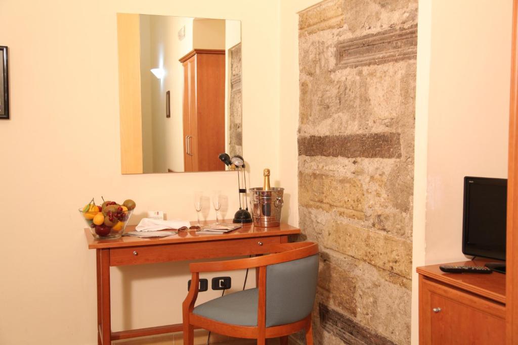 Double Room (1 Adult),574361448:JPEG
