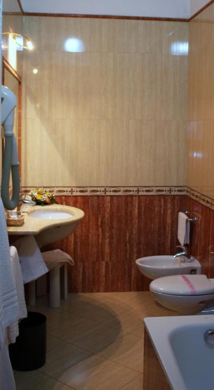 Double or Twin Room Sea View