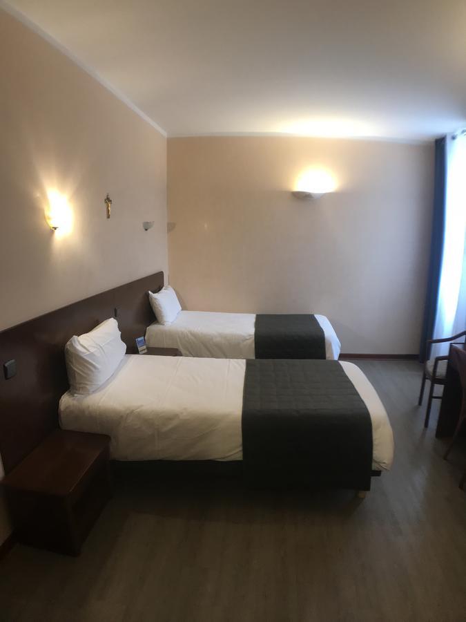 Standard Twin Room,630388149:JPEG