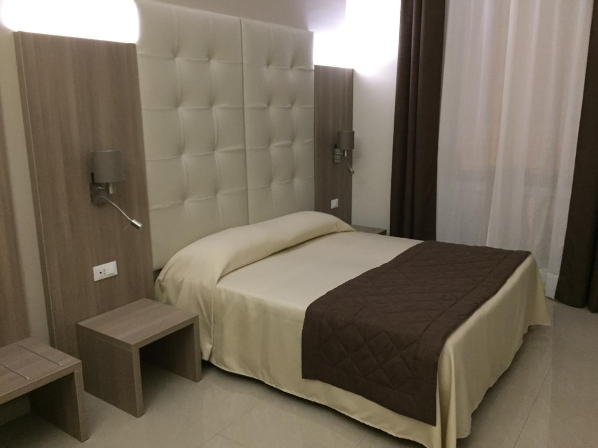 Superior Double or Twin Room,631163556:JPEG