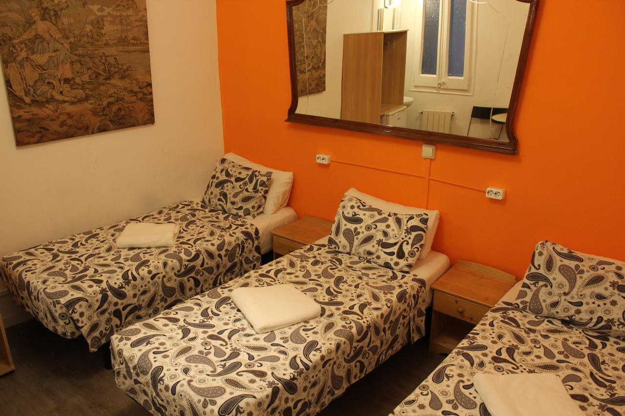 Camera Tripla con Bagno in Comune