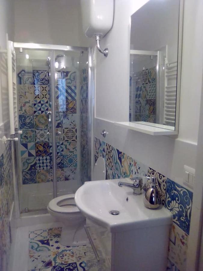 Deluxe Double or Twin Room with Balcony,641868774:JPEG