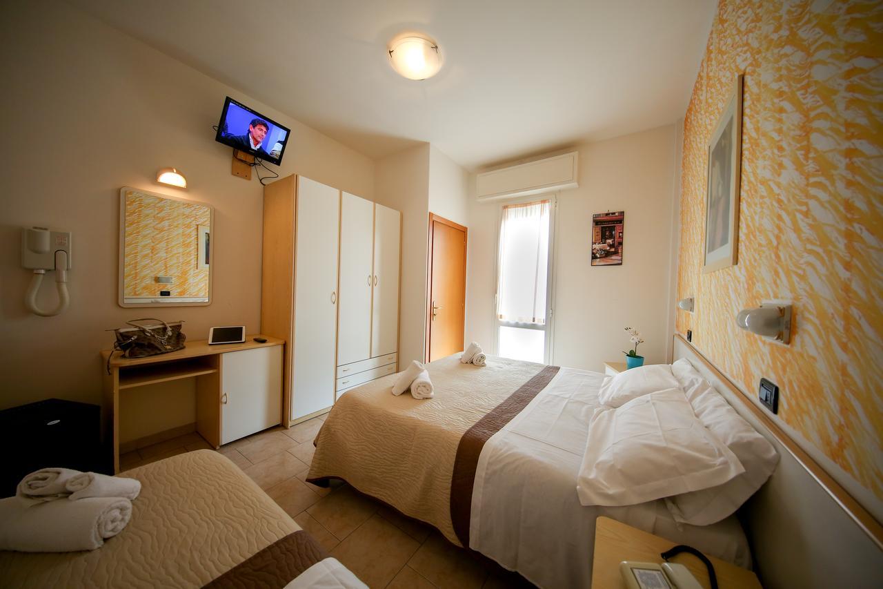 Triple Room with Balcony,642786126:JPEG