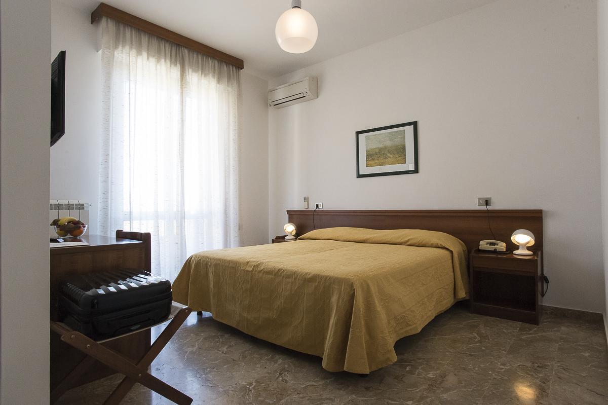 Double Room with Balcony,647920521:JPEG