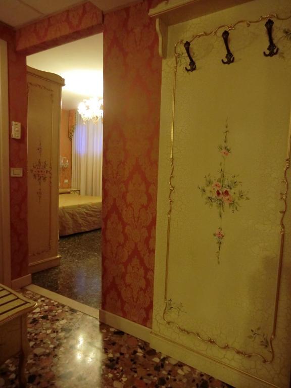 Camera Matrimoniale/Doppia con Letti Singoli