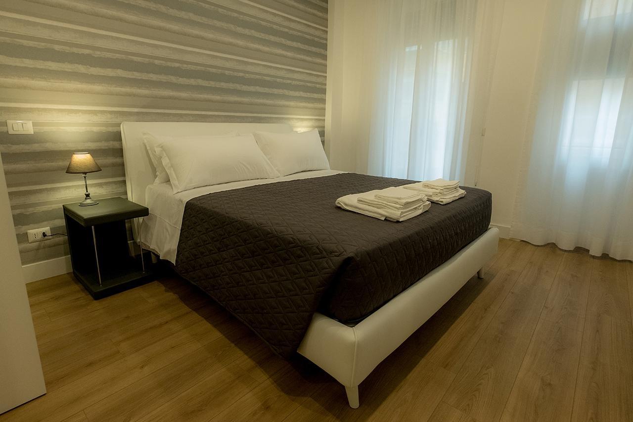 Double Room with Balcony,662359431:JPEG
