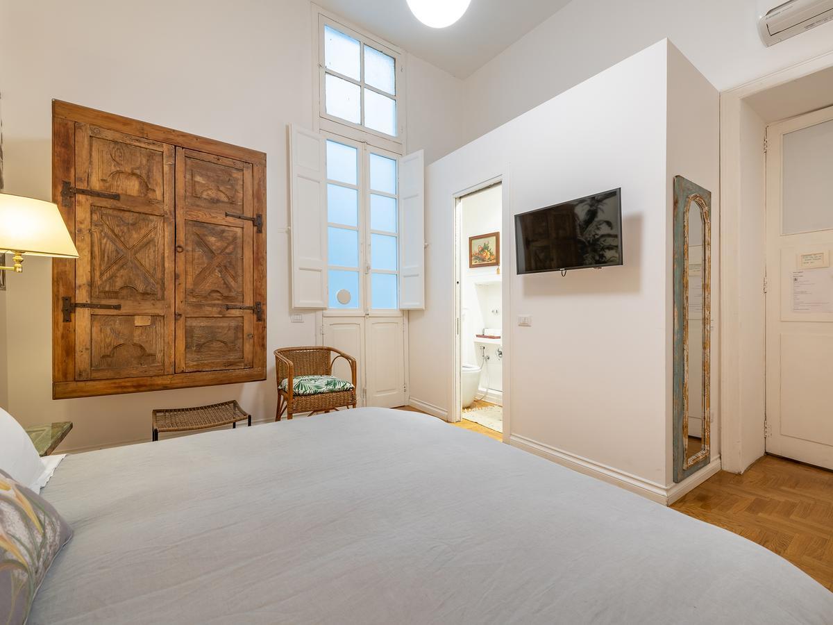 Double Room Private Bathroom