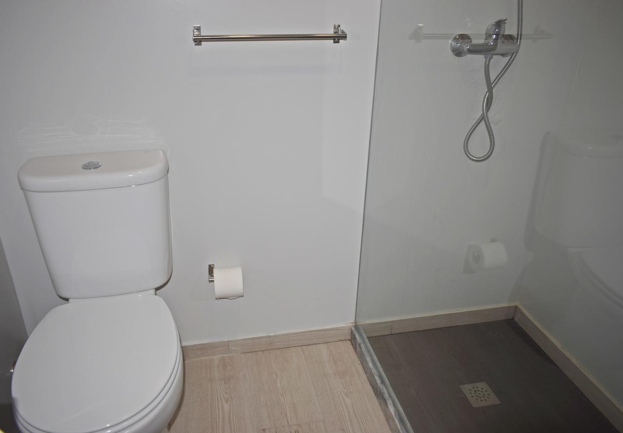 Double Room,664772100:JPEG