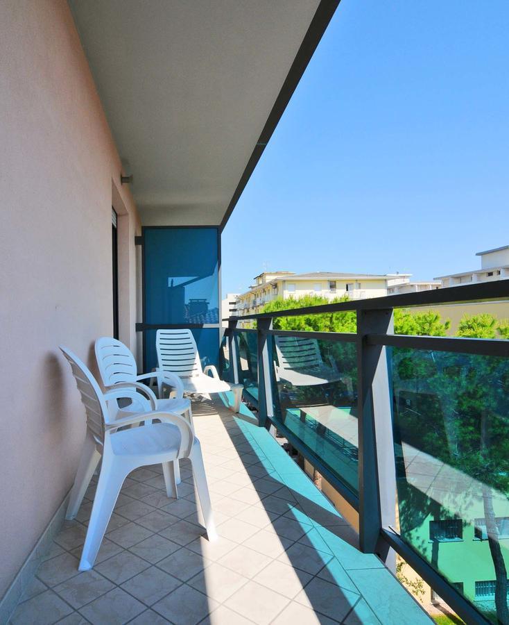 Standard Room with Balcony,1596027960:JPEG