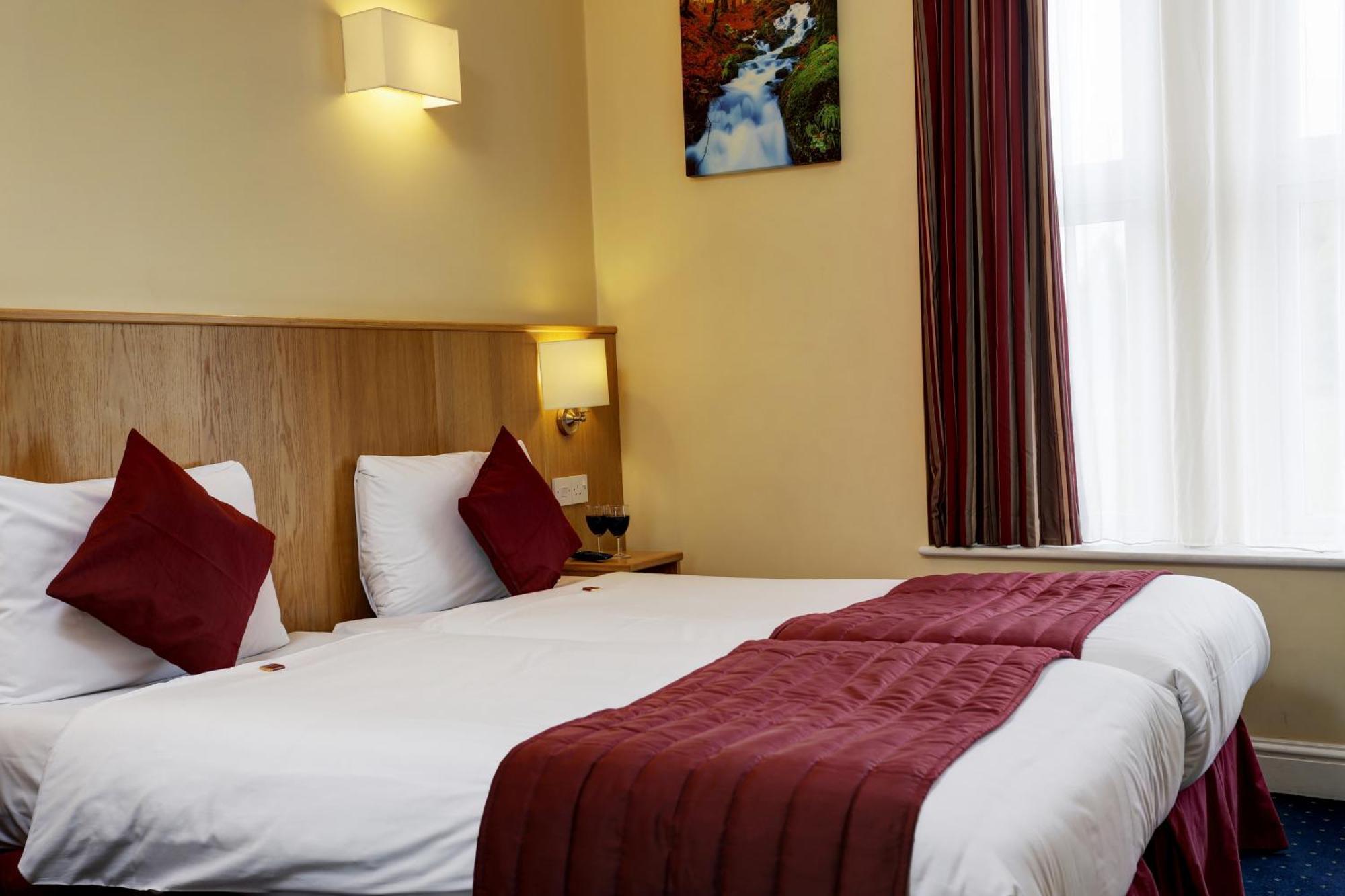 Standard Twin Room,942275404:JPEG