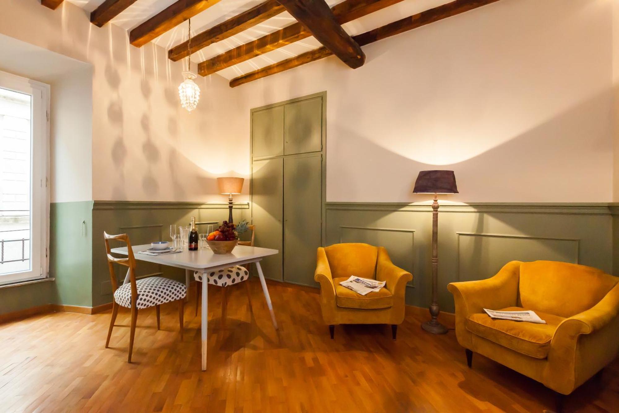 Superior One-Bedroom Apartment,683951166:JPEG
