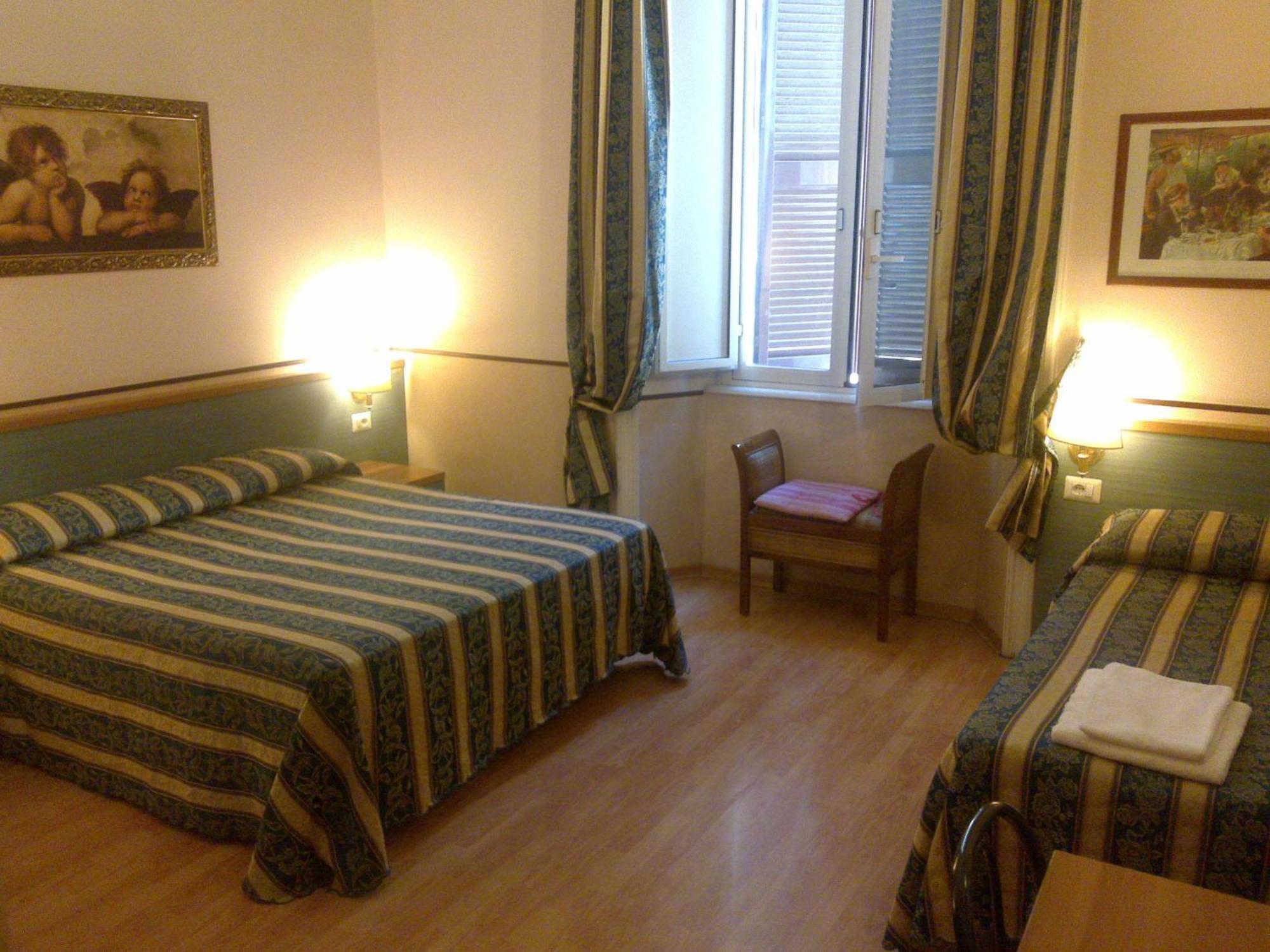 Triple Room,1209541579:JPEG