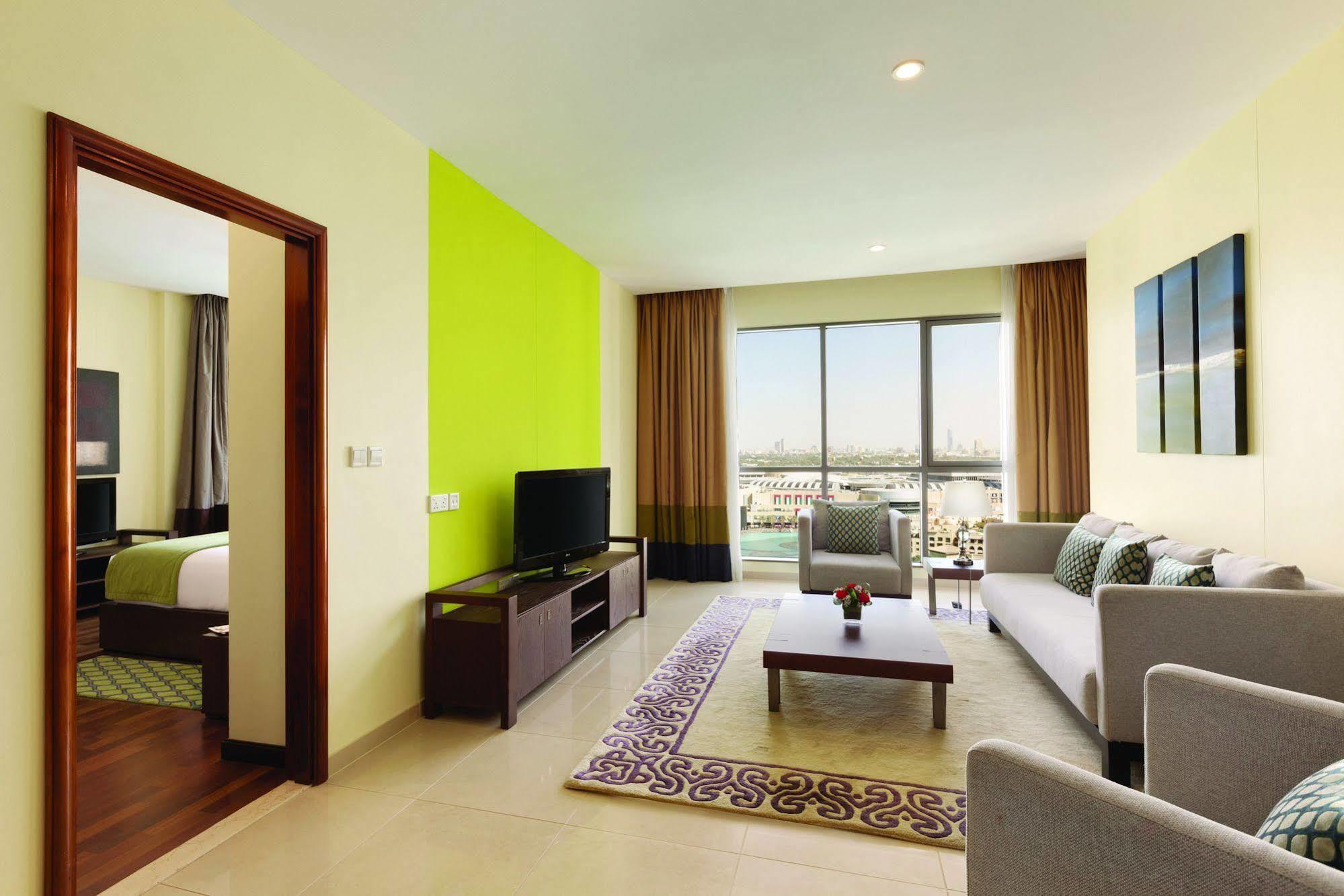 1 Bedroom, King, Burj Khalifa/Fountain View, Non-Smoking,775787791:JPEG
